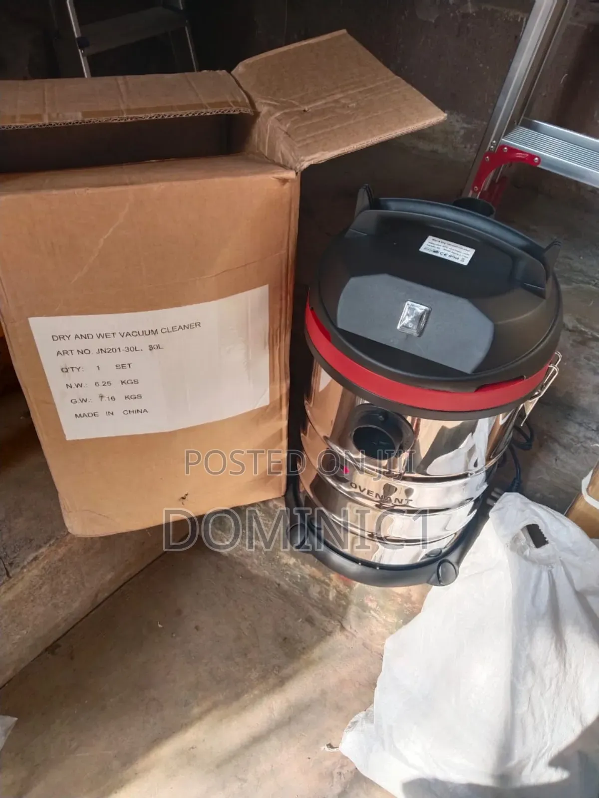 30 Liters Vacuum Cleaner Covenant