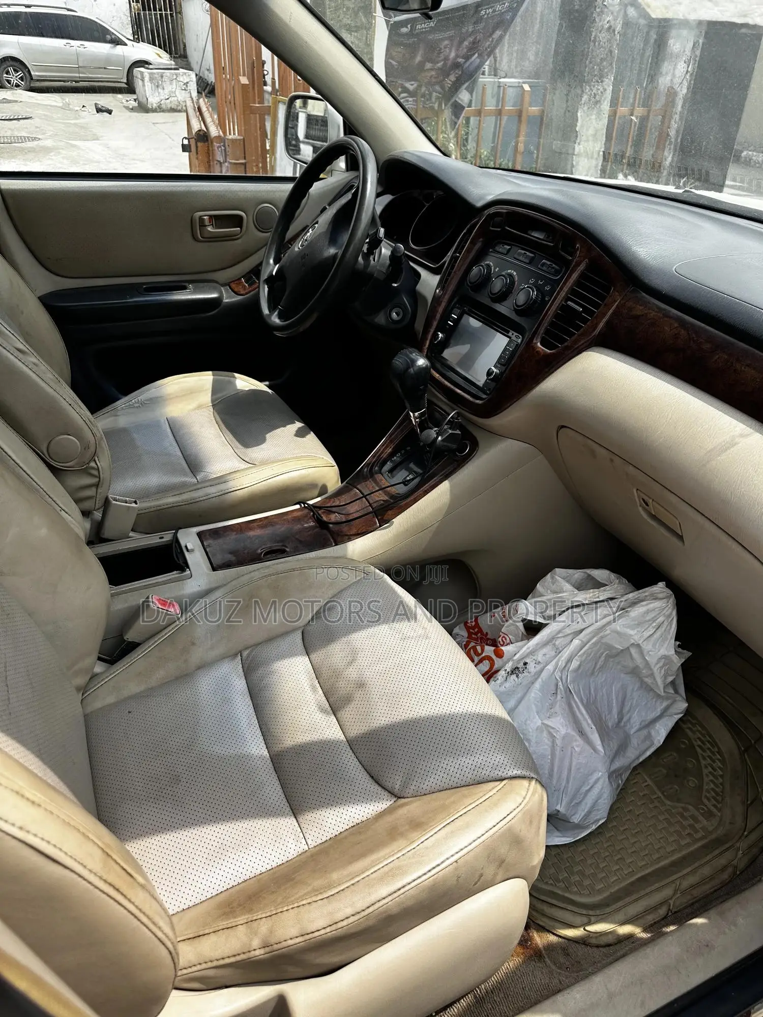 Toyota Highlander 2004 Gold
