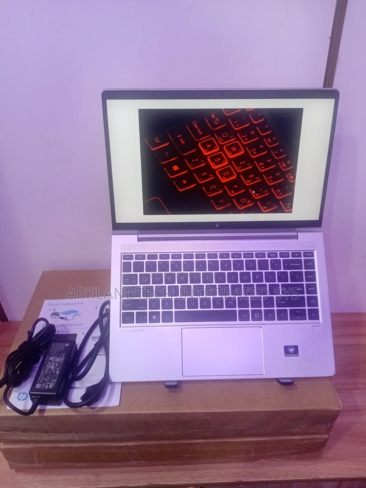 New Laptop HP 240 G1 16GB AMD Ryzen 5 SSD 256GB