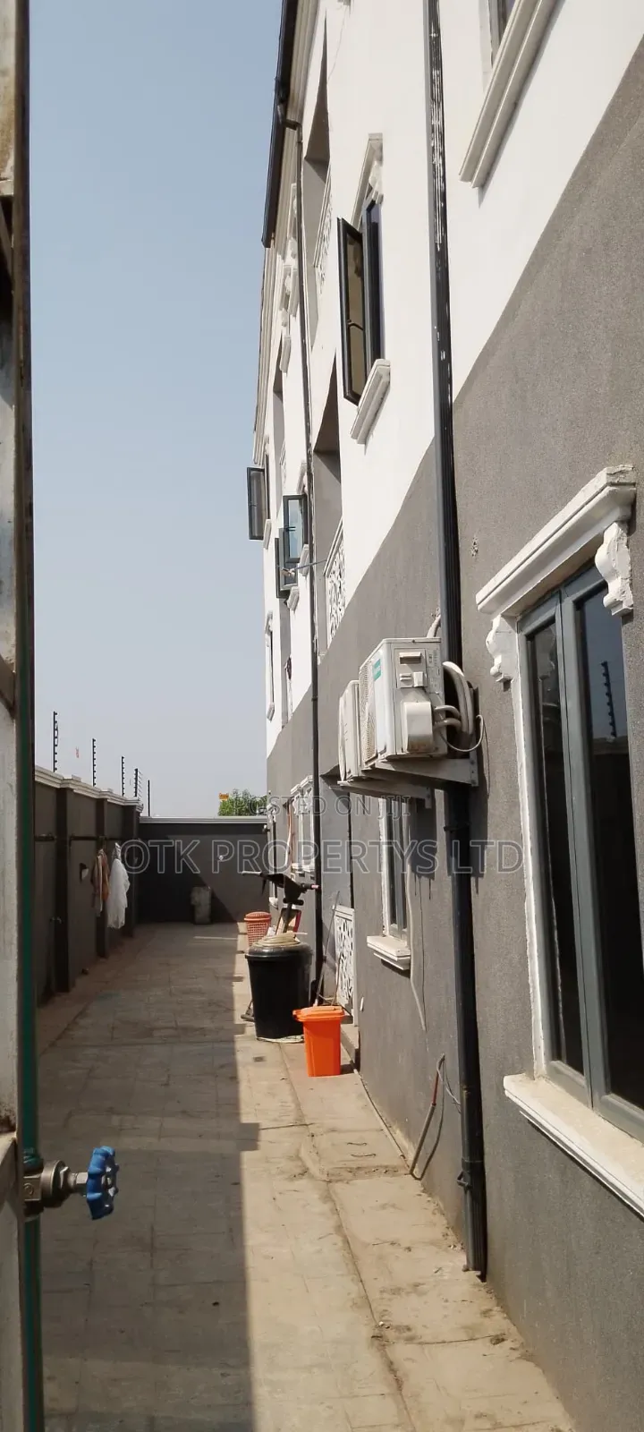 2bdrm Block of Flats in Fo1, Kubwa for rent