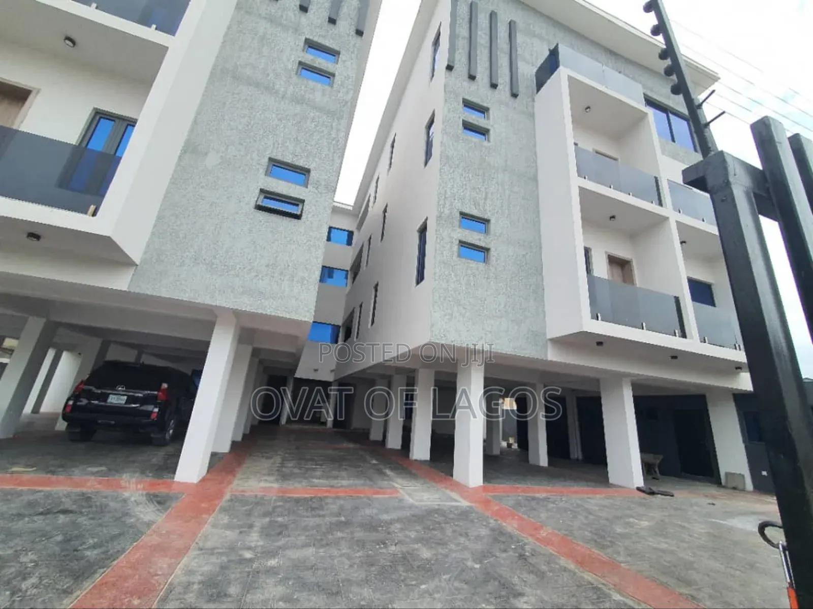 3bdrm Apartment in Ikate for sale