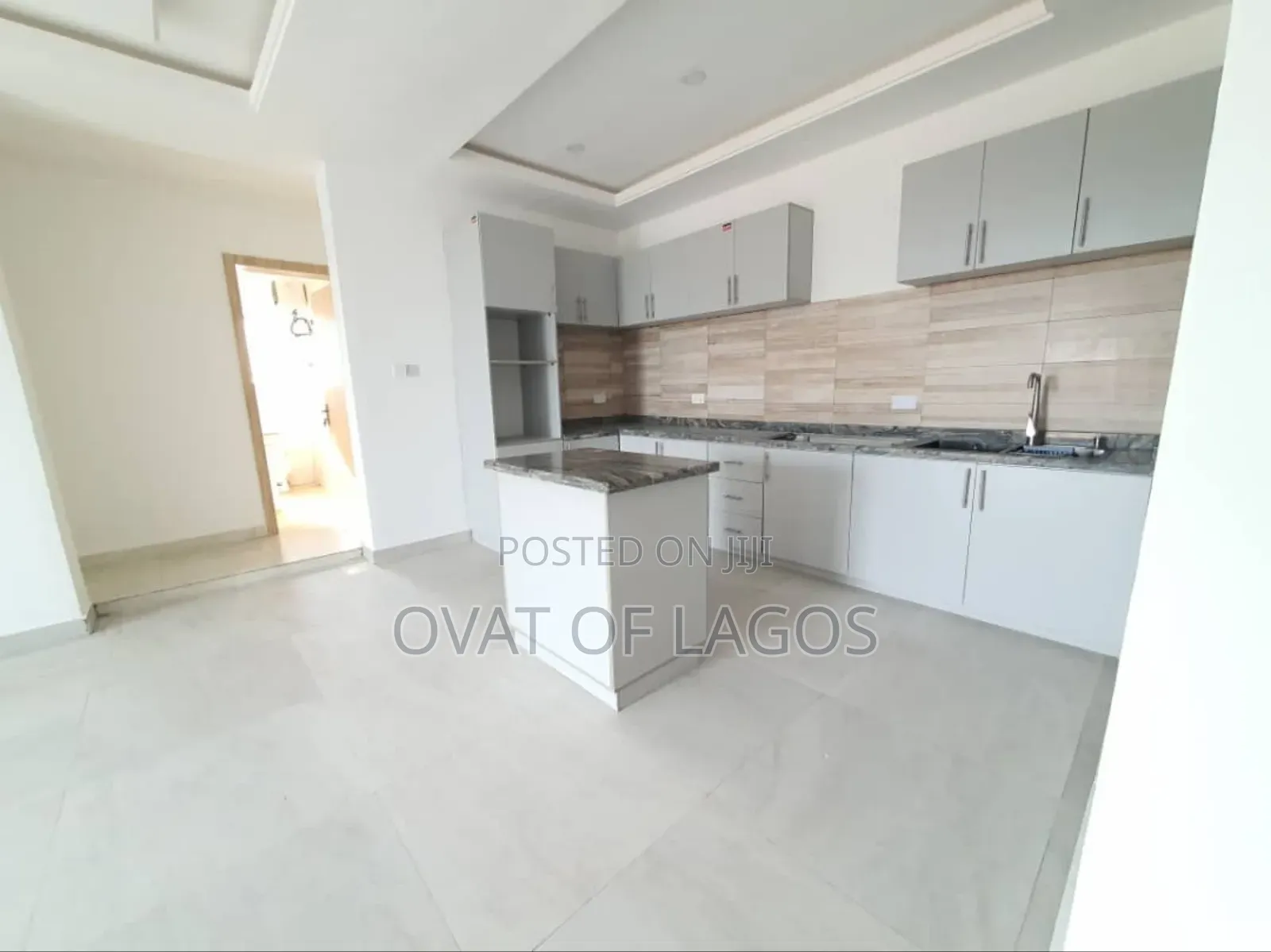 3bdrm Apartment in Ikate for sale