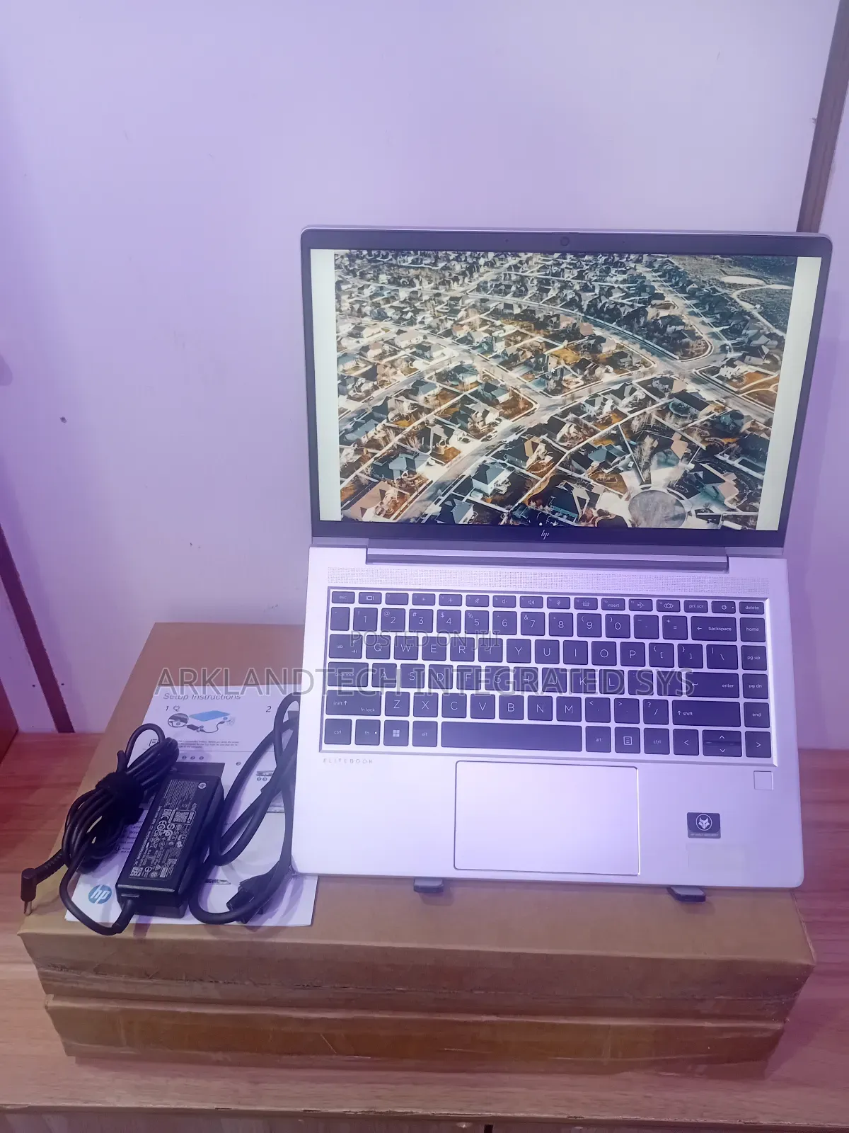 New Laptop HP 240 G3 16GB AMD Ryzen 5 SSD 512GB