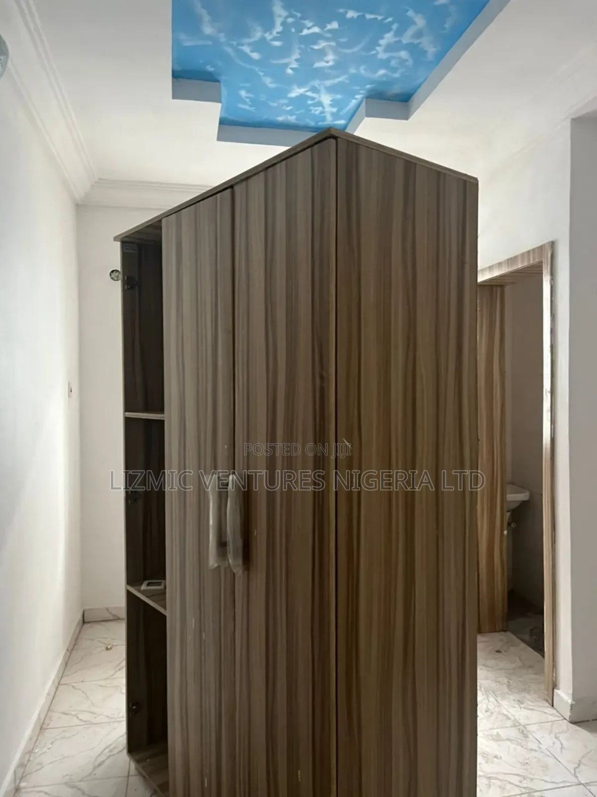 Furnished 3bdrm Apartment in Ajao Estate for rent