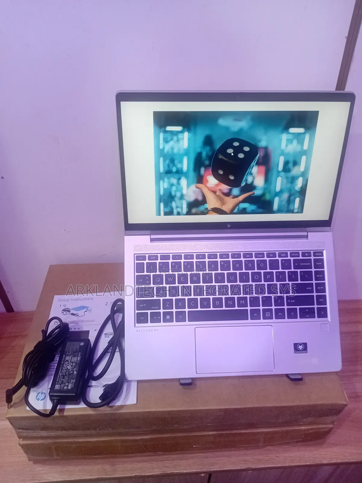 New Laptop HP 240 G6 16GB AMD Ryzen 5 SSD 256GB
