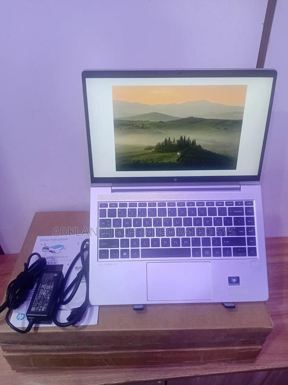 New Laptop HP 240 G9 16GB AMD Ryzen 5 SSD 256GB