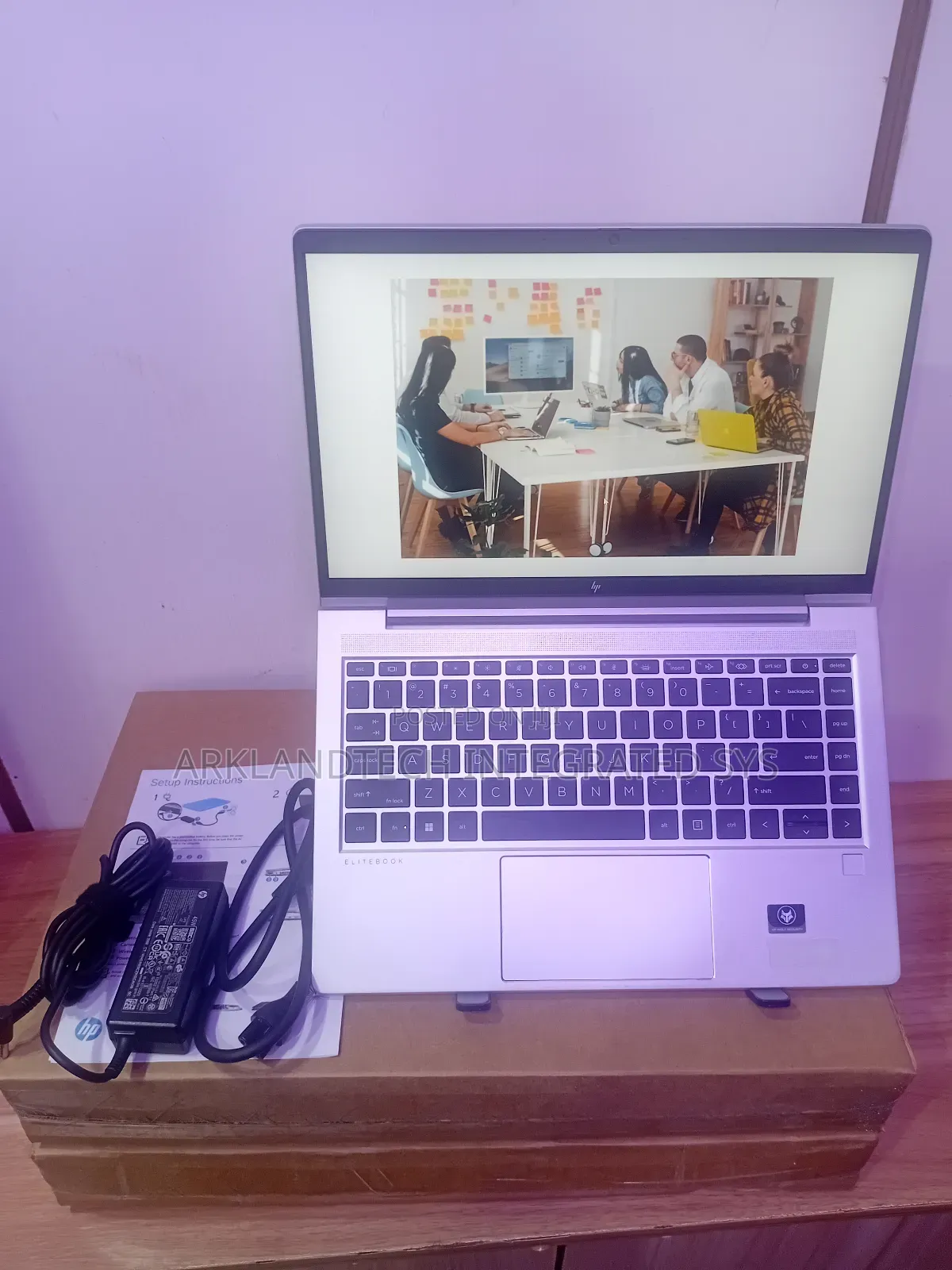 New Laptop HP 240 G9 16GB AMD Ryzen 5 SSD 256GB