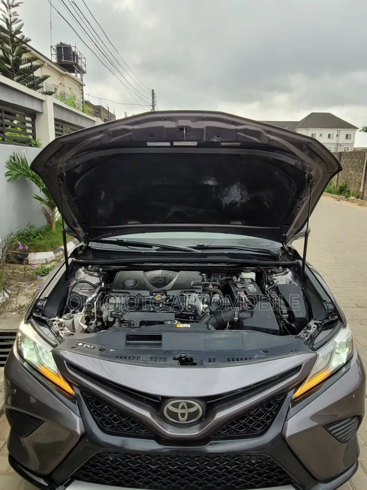 Toyota Camry 2018 Gray