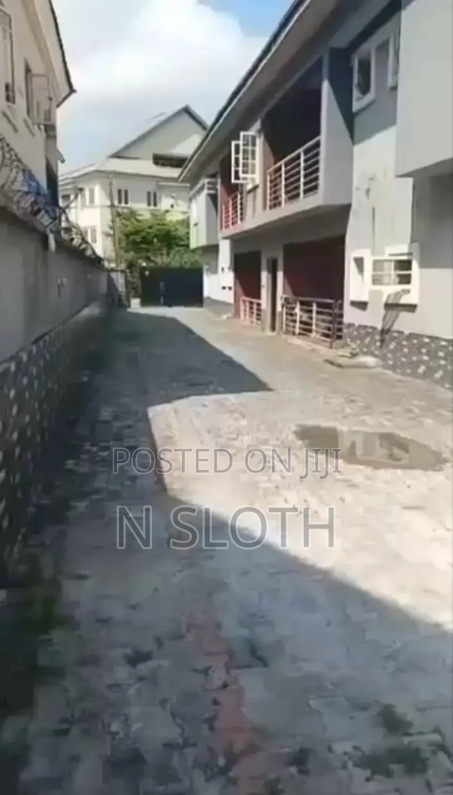 12bdrm Block of Flats in Ikota for rent