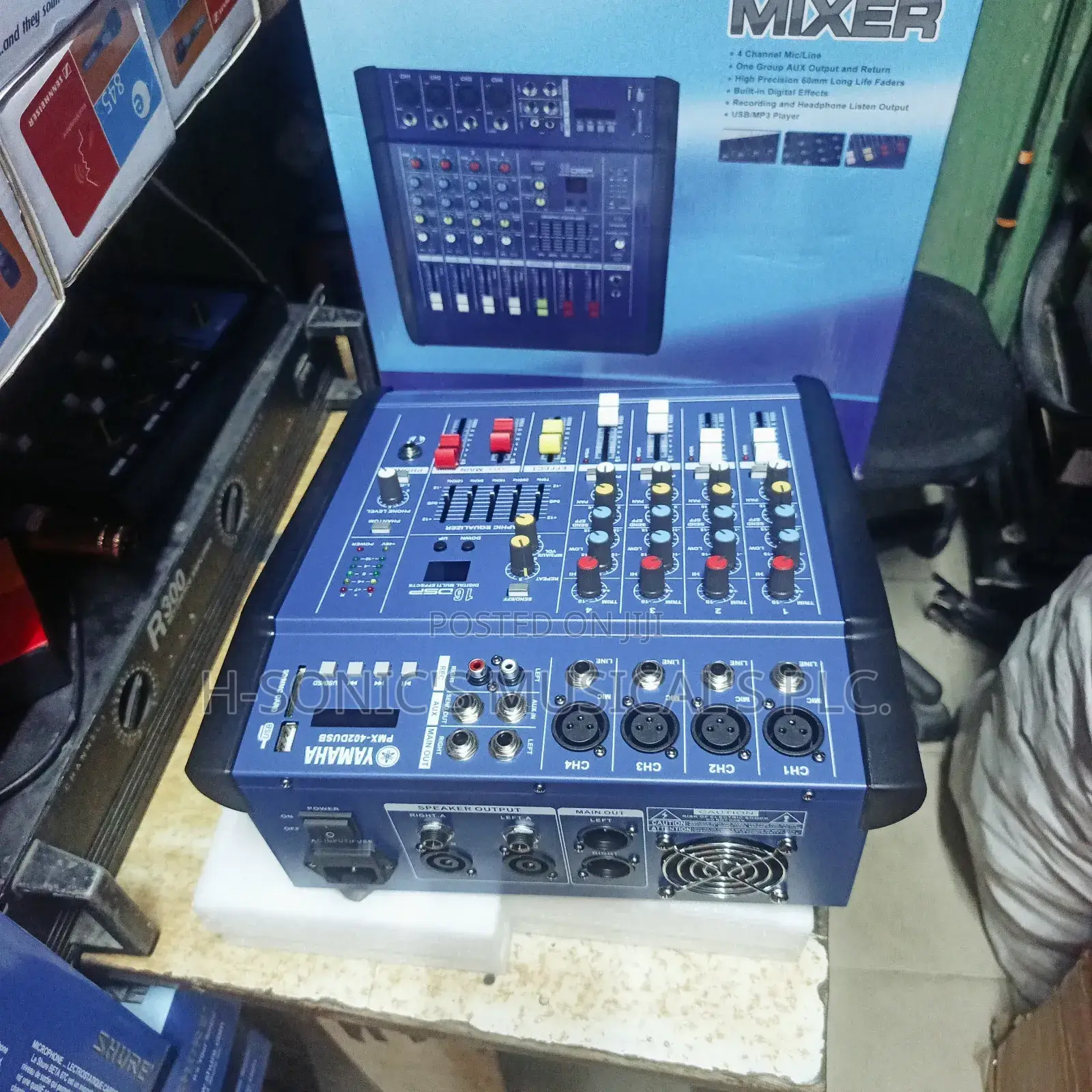 Original Digital Powerd 4 Channel Mixer Yamaha.