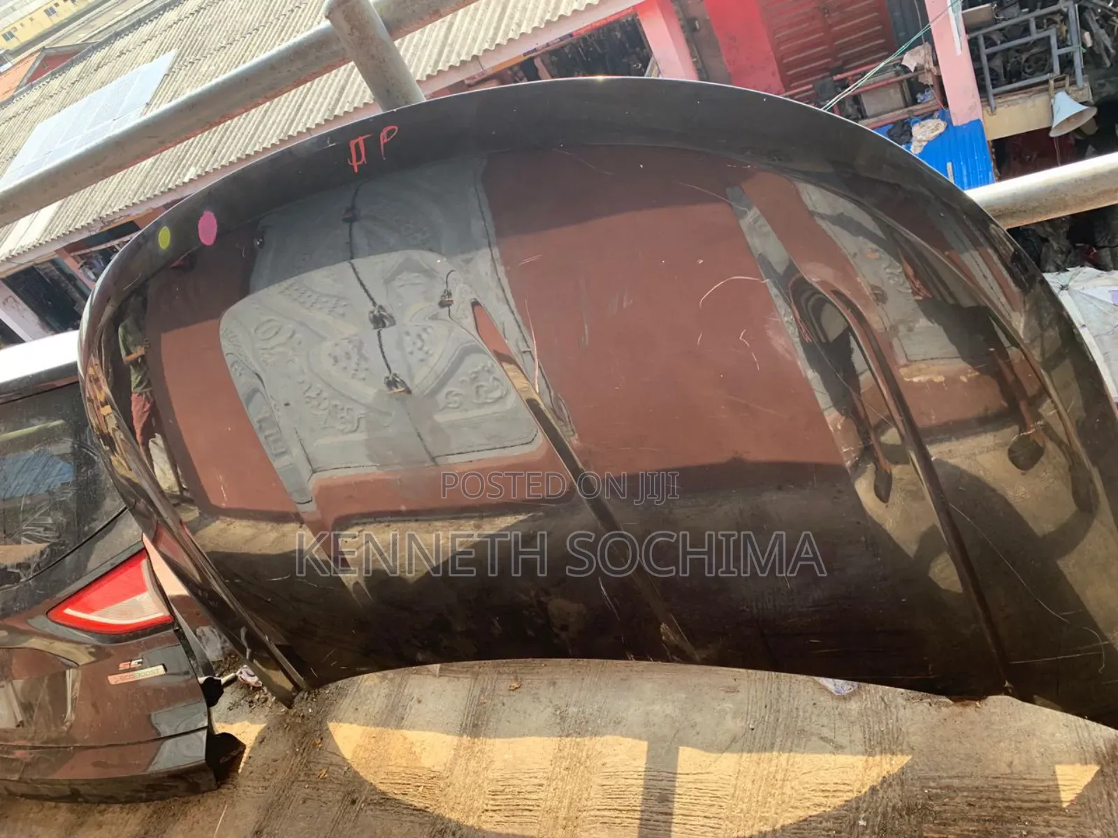 Bonnet Ford Explorer 2013