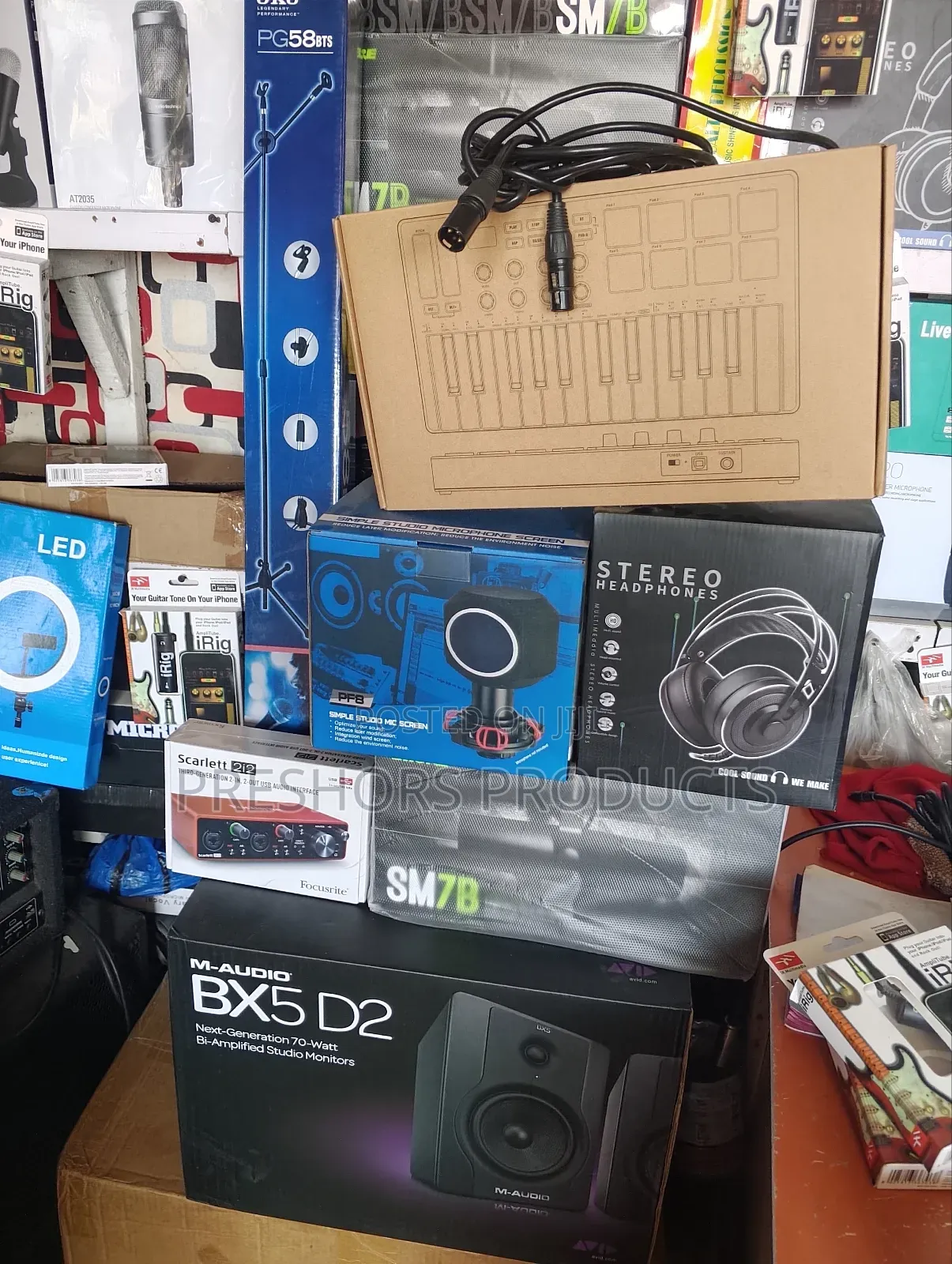 Bx5d2 M Audio,3rd Gen Scarlet 2i2,Sm7b Condenser Mic,Etc