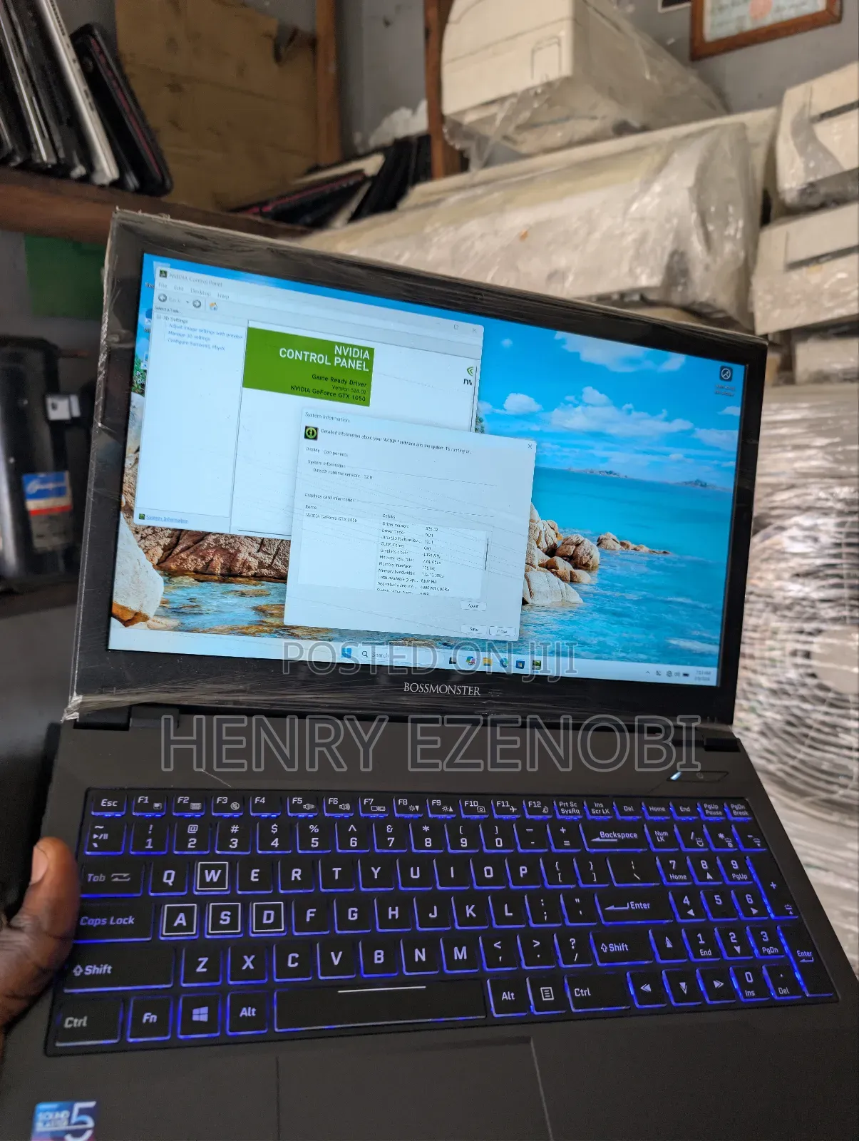 Laptop Clevo P17SM 8GB Intel Core i5 HDD+SSD 256GB
