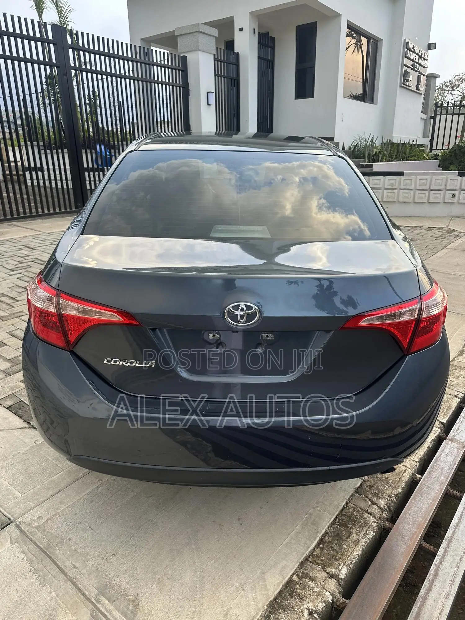 Toyota Corolla 2018 Gray