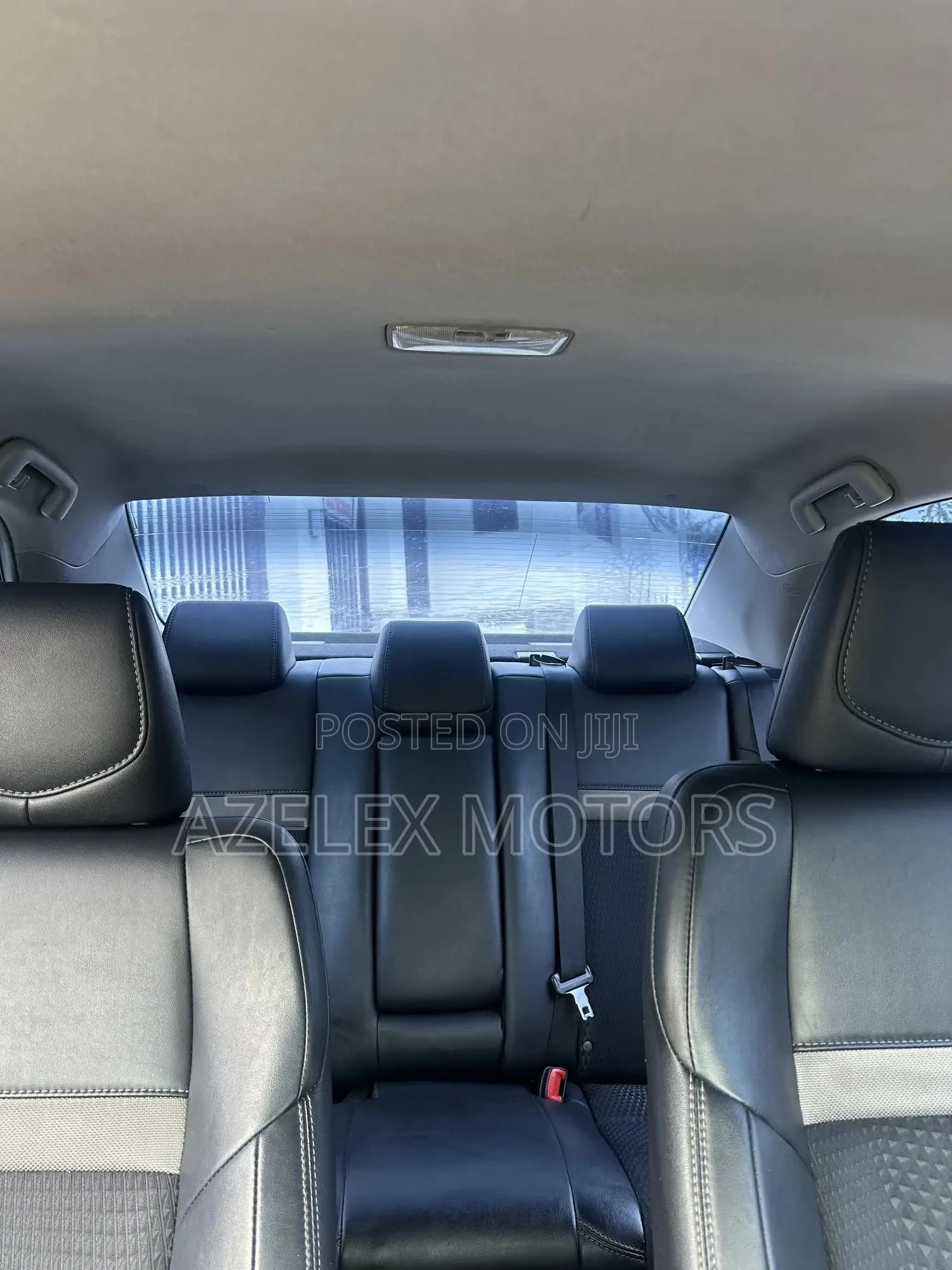 Toyota Camry SE 4dr Sedan (2.5L 4cyl 6A) 2012 Silver