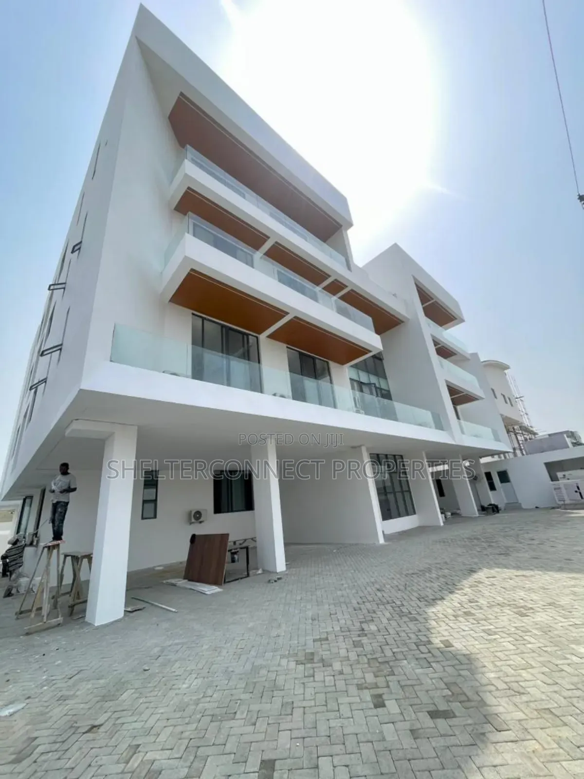 2bdrm Block of Flats in Lekki Phase 1 for sale