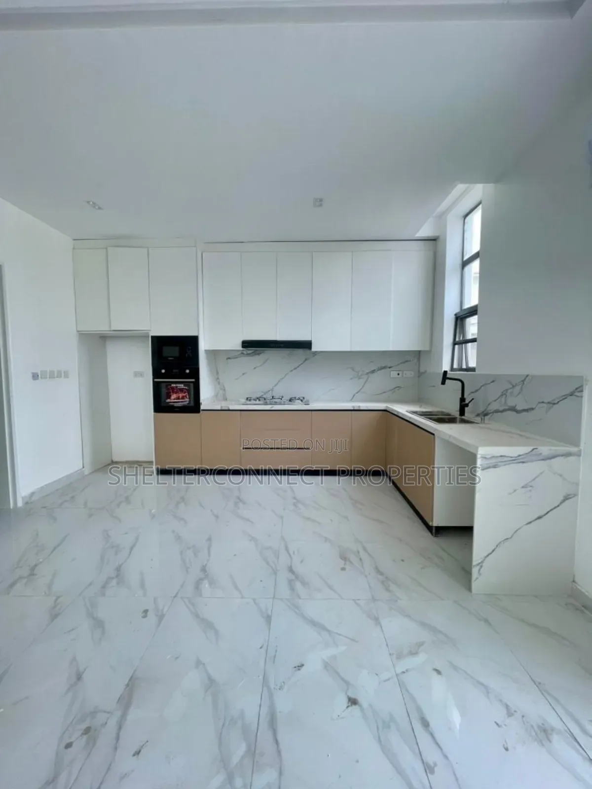 2bdrm Block of Flats in Lekki Phase 1 for sale
