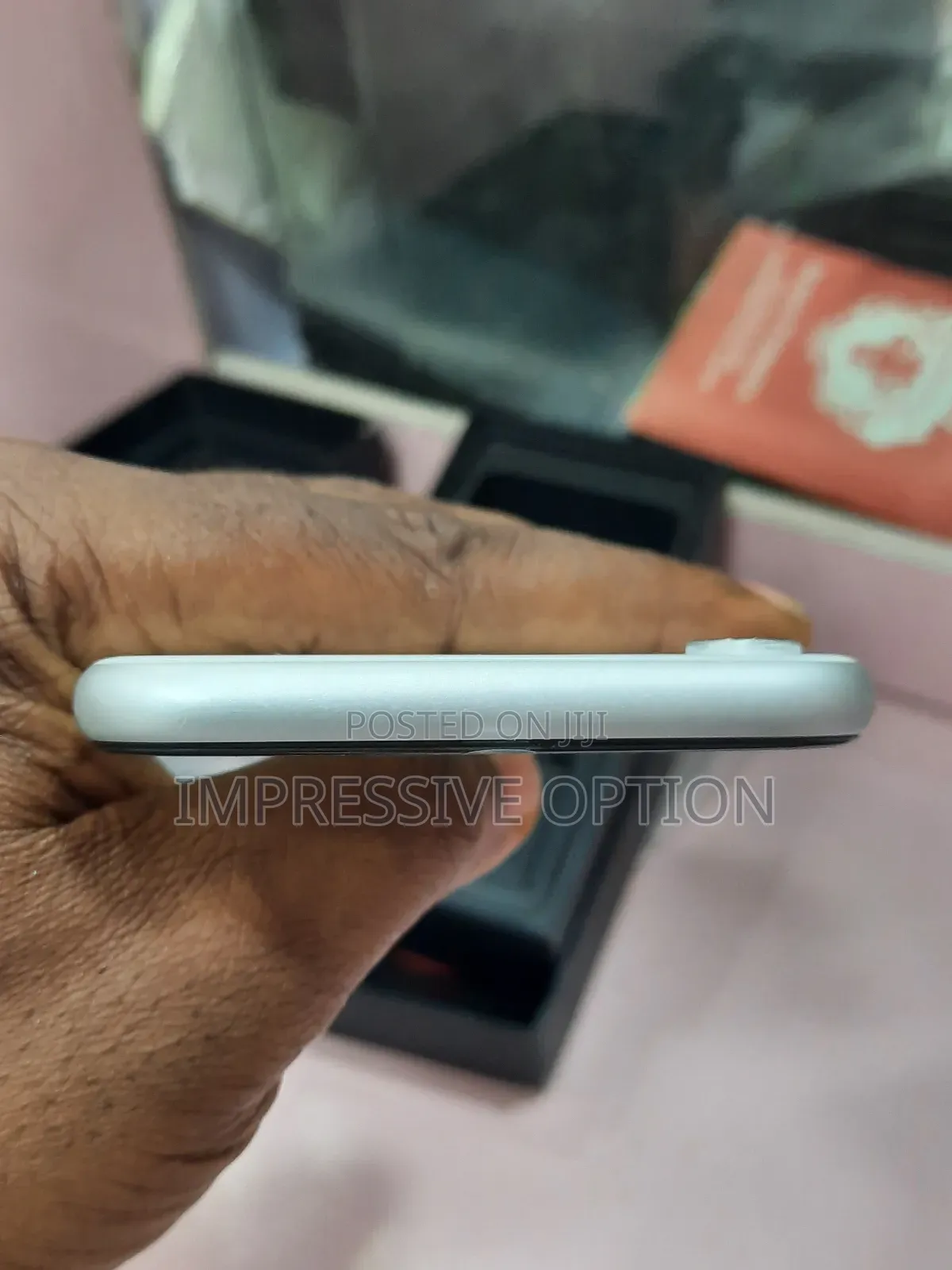 Apple iPhone XR 128 GB White