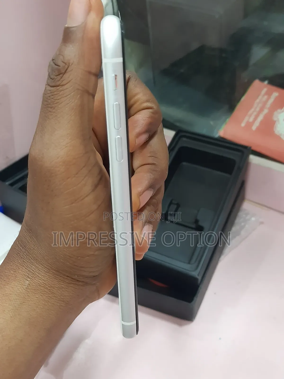 Apple iPhone XR 128 GB White