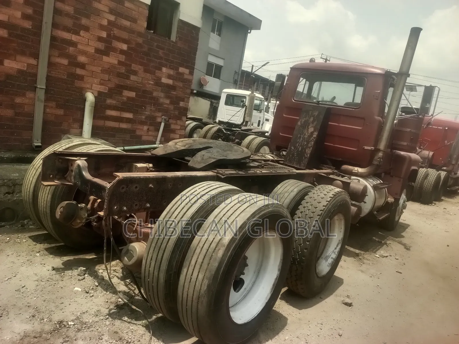 Mack Truck Head With 10 Tyres (Foreign Used)