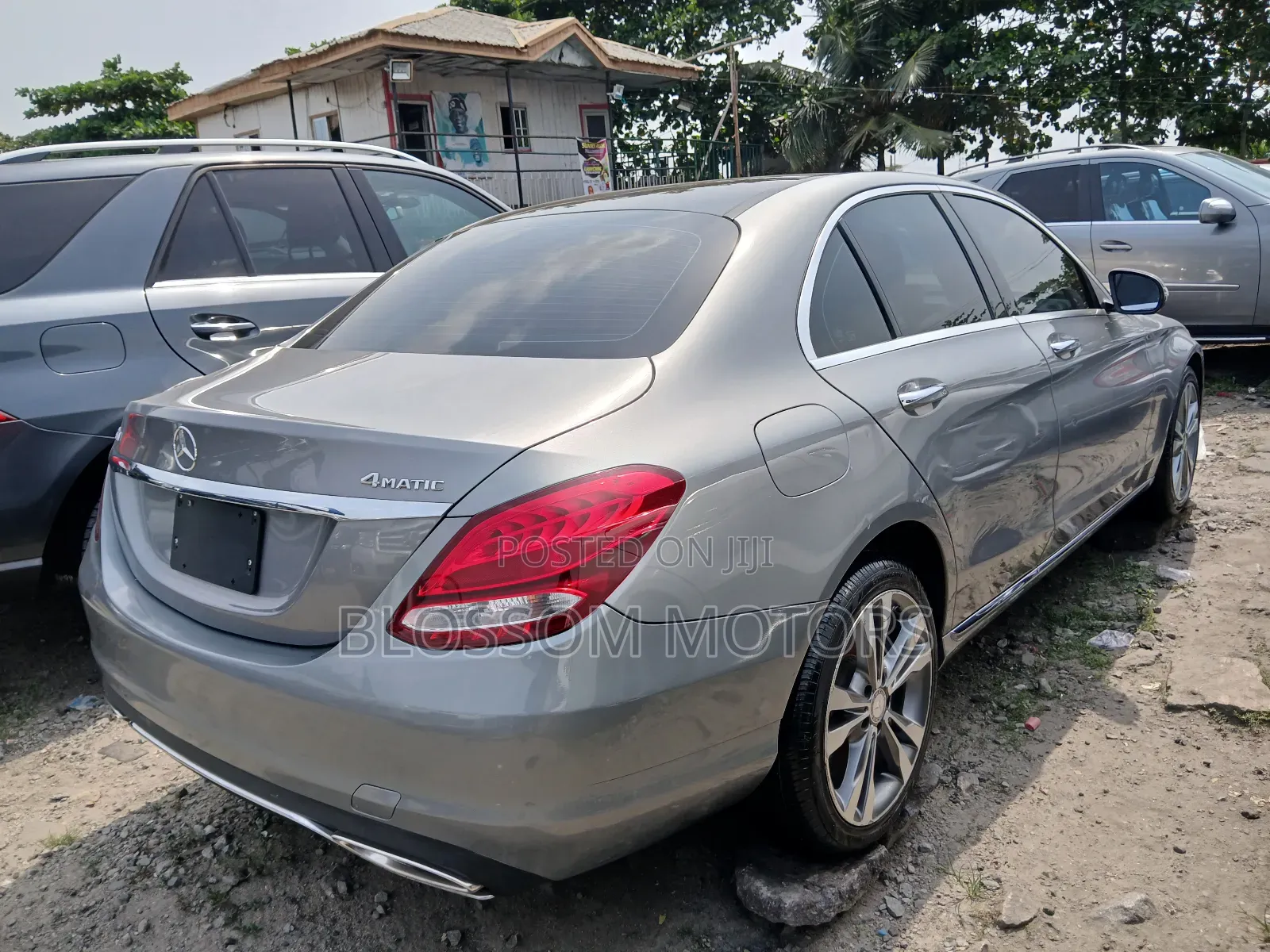 Mercedes-Benz C300 2016 Gray