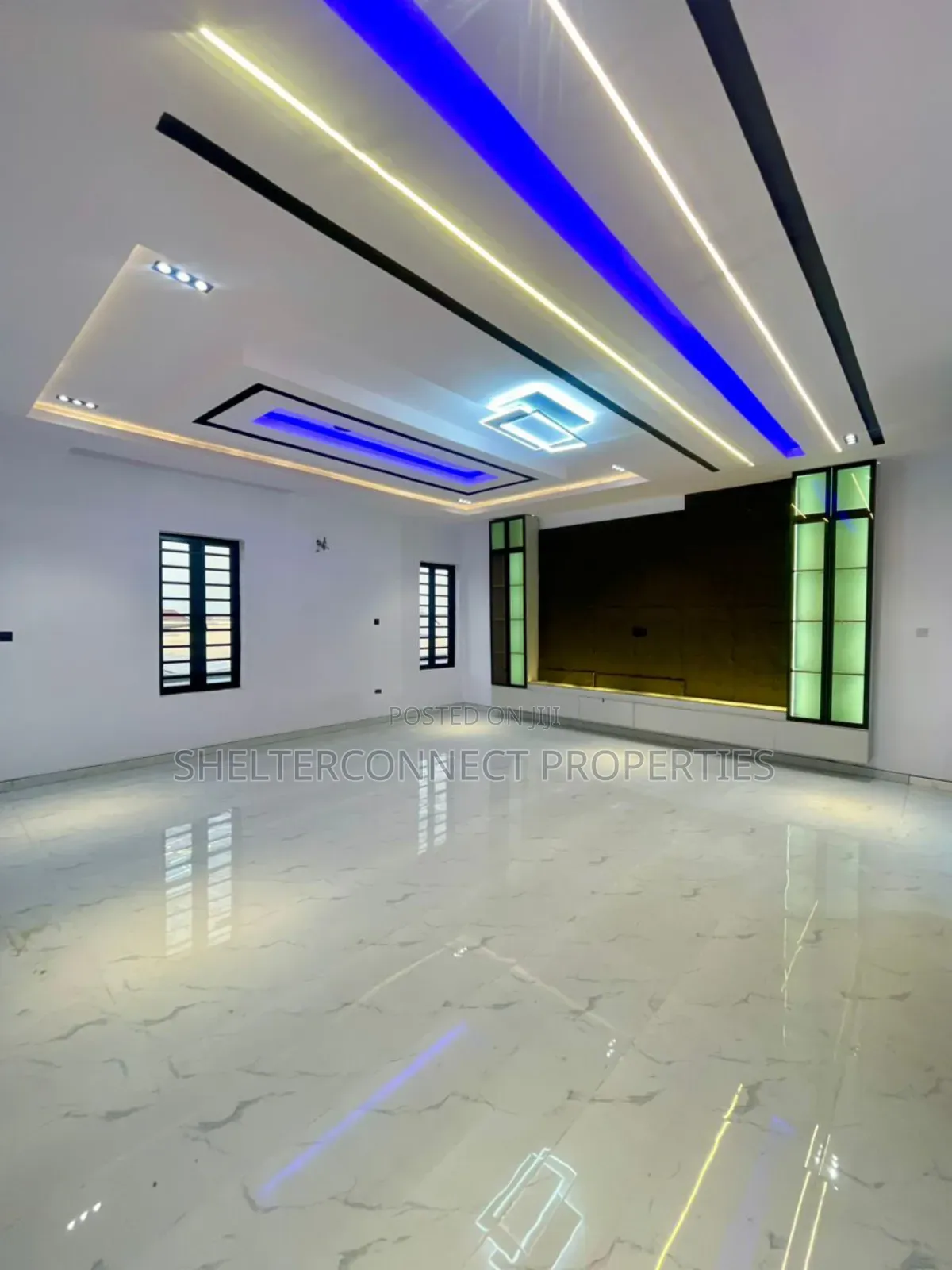 5bdrm Duplex in Lekki Expressway for sale