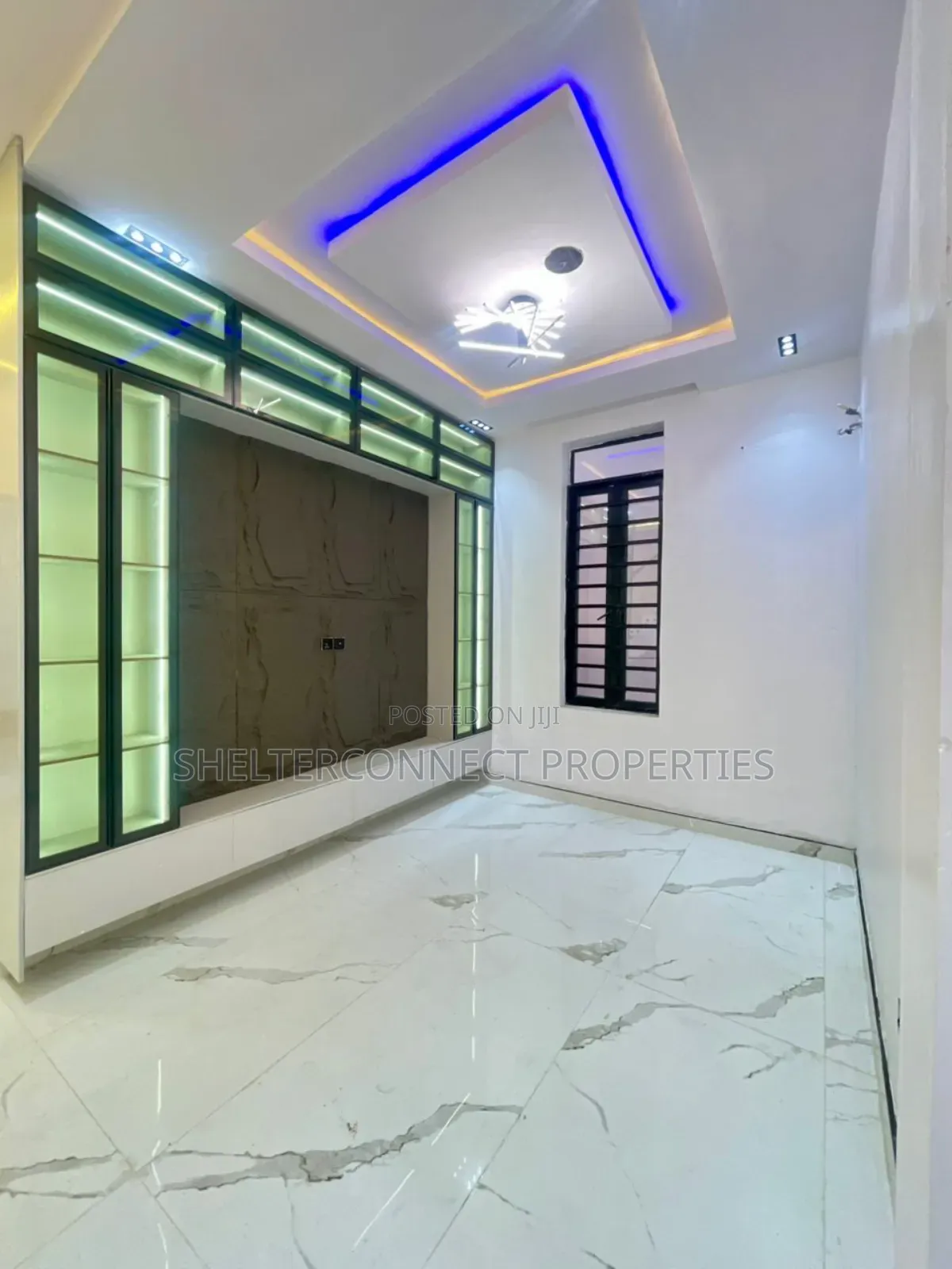 5bdrm Duplex in Lekki Expressway for sale