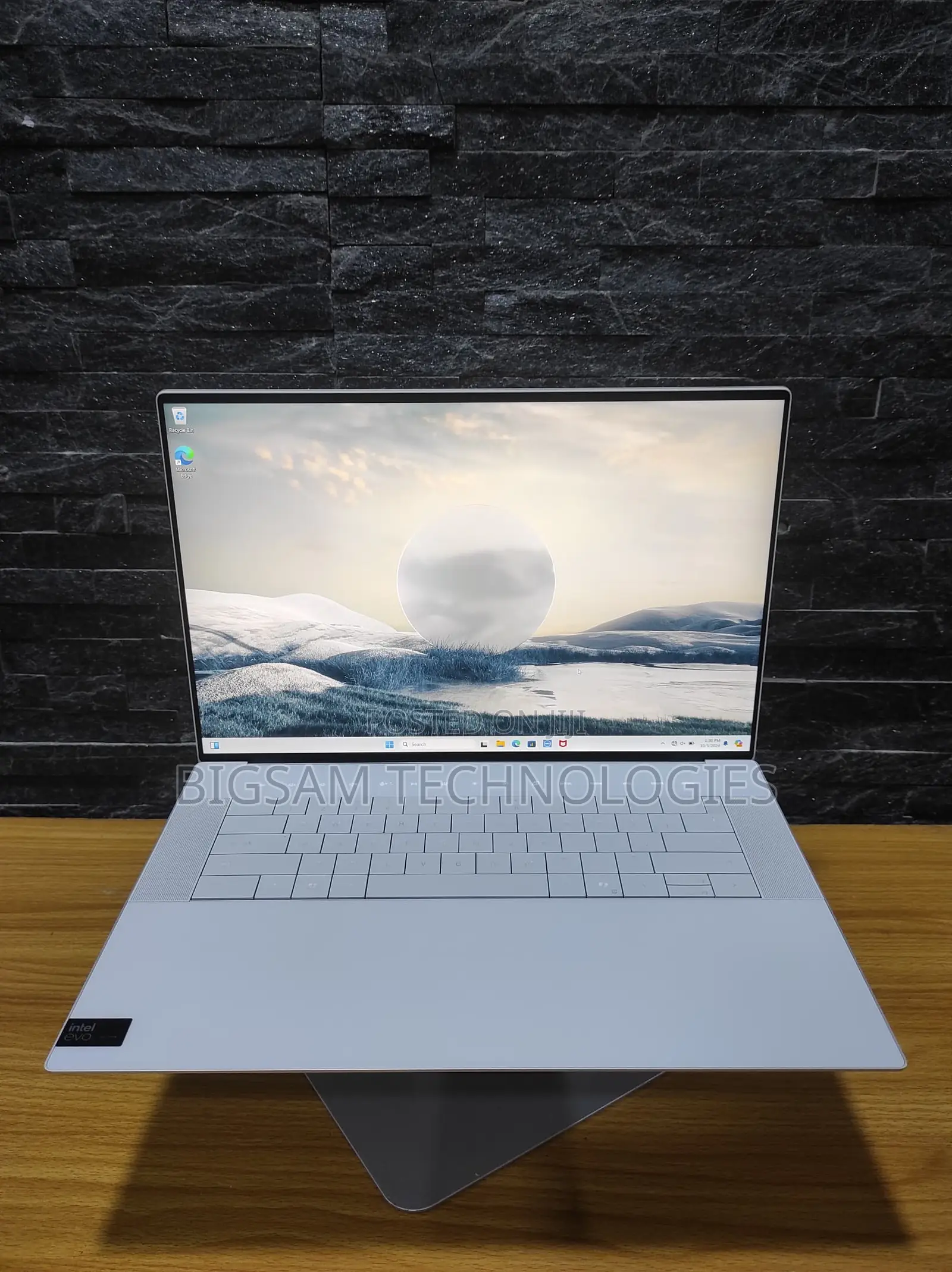 Laptop Dell XPS 16 9640 32GB Intel Core Ultra 9 SSD 1T