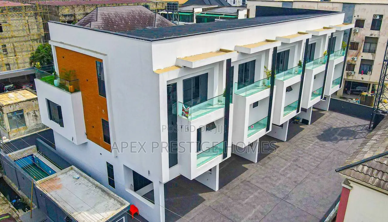 4bdrm Duplex in Lekki, Jakande for sale