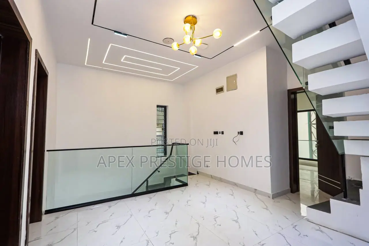 4bdrm Duplex in Lekki, Jakande for sale