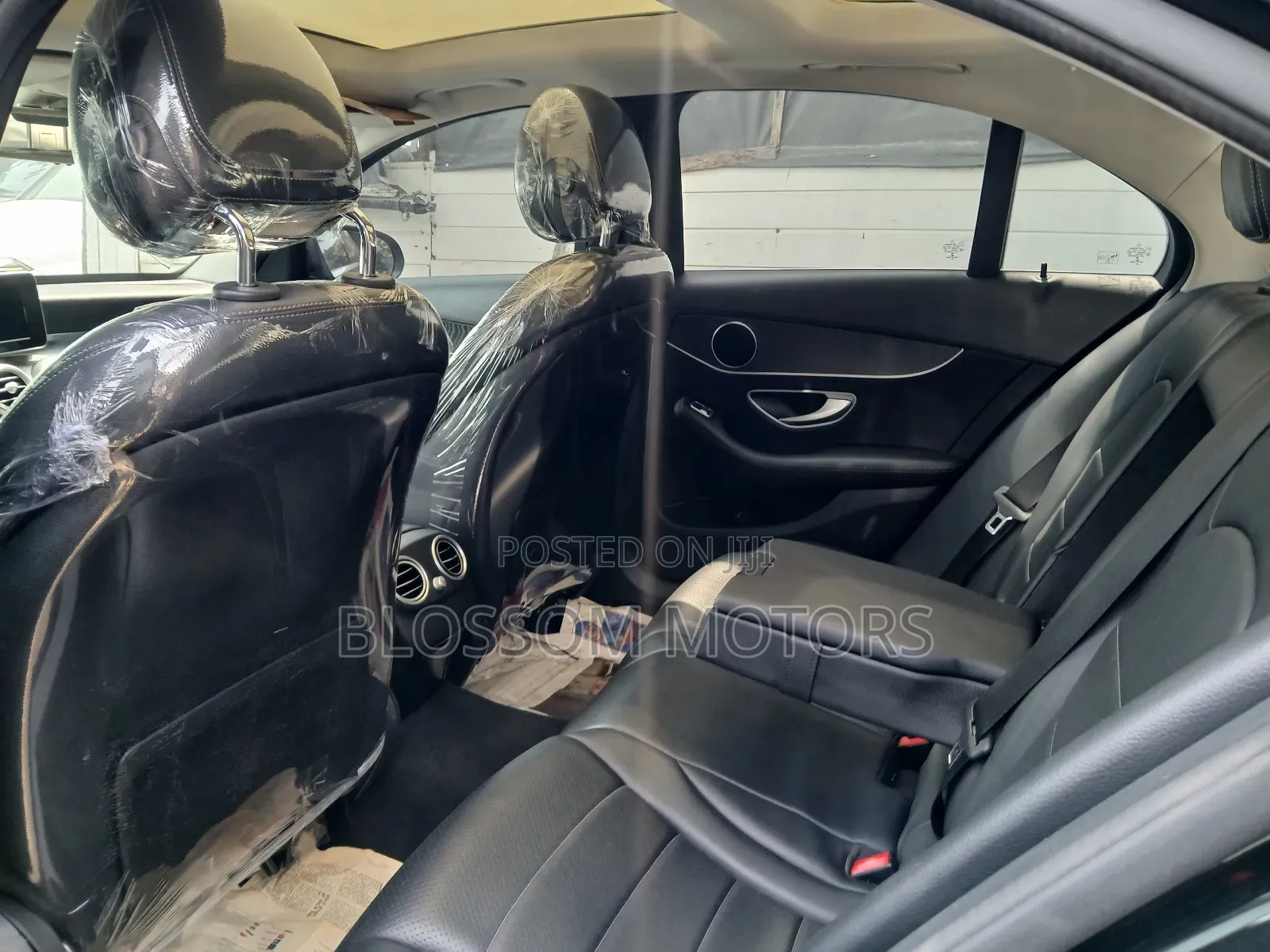 Mercedes-Benz C300 2017 Black