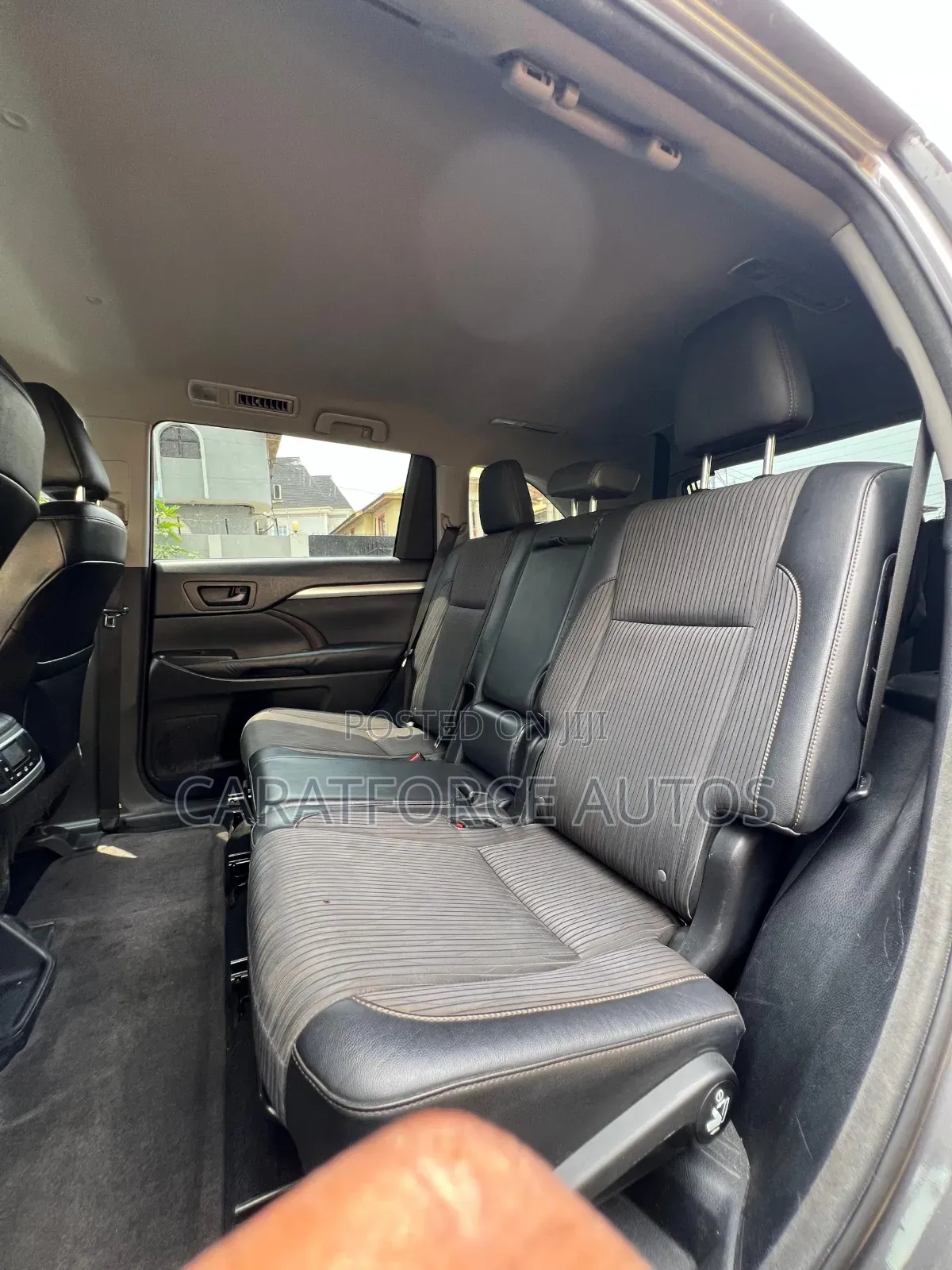 Toyota Highlander LE 4dr SUV AWD (3.5L 6cyl 6A) 2014 Gray