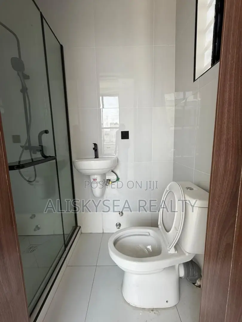 4bdrm Duplex in Ajah for sale
