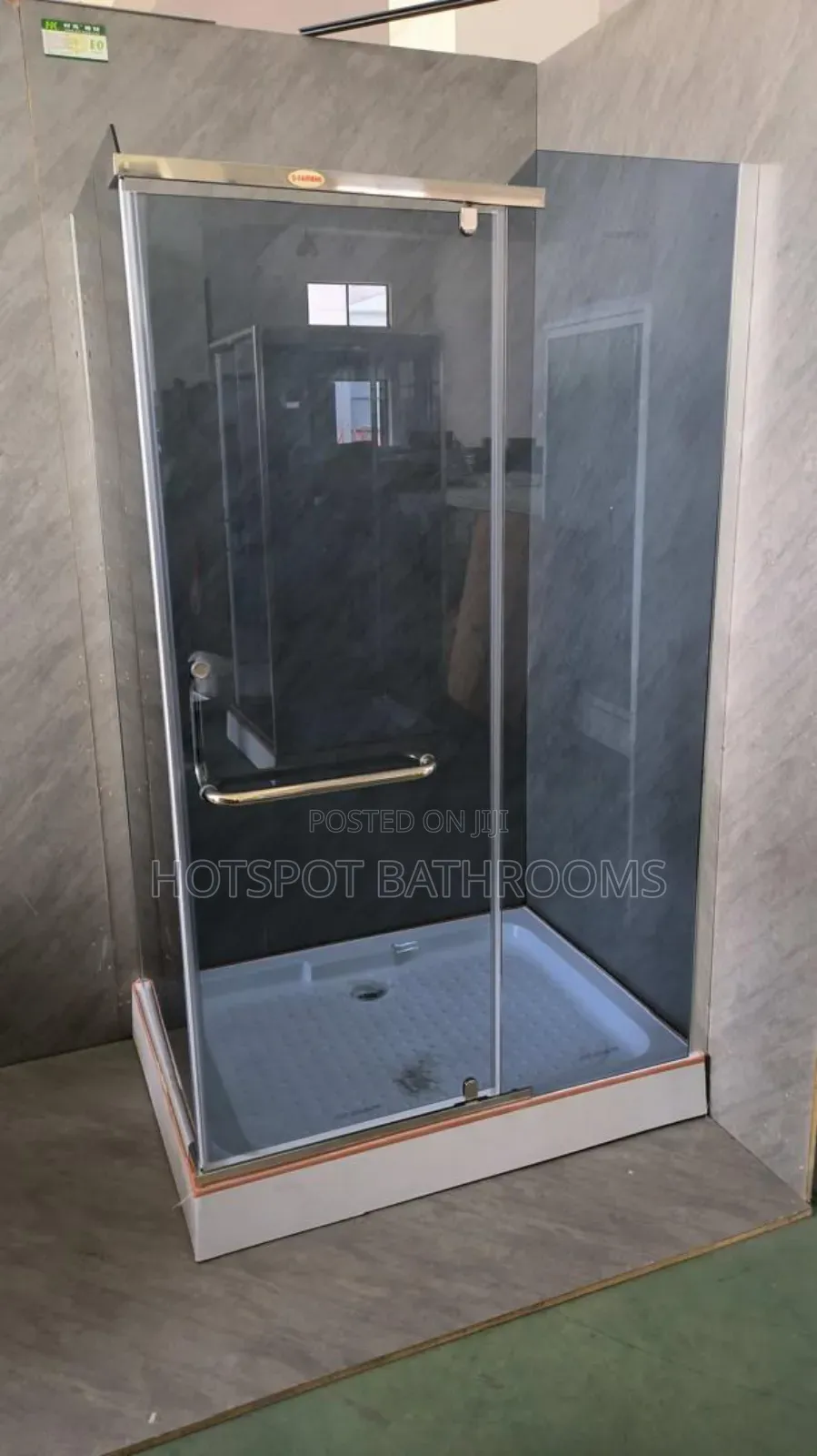 Modern Polling Glass Shower Enclosure With Tray