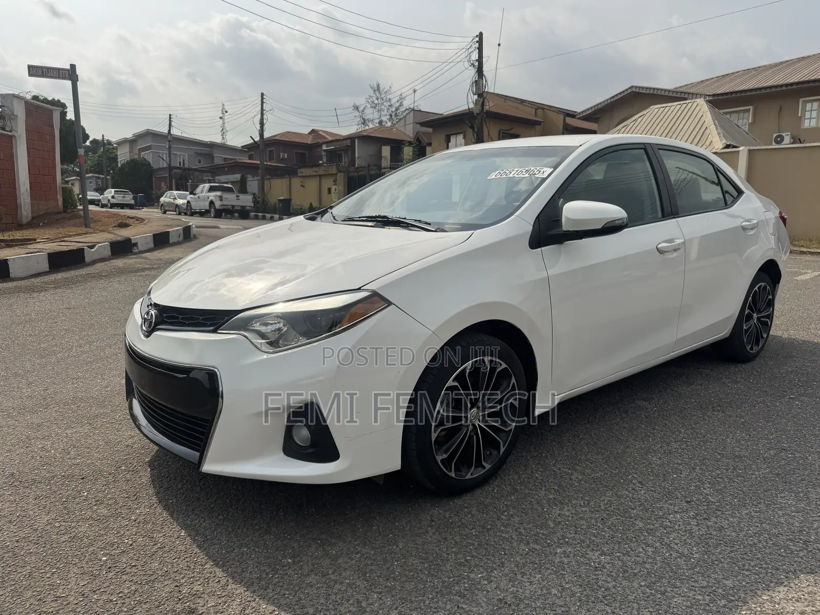 Toyota Corolla S 4dr Sedan (1.8L 4cyl CVT) 2014 White