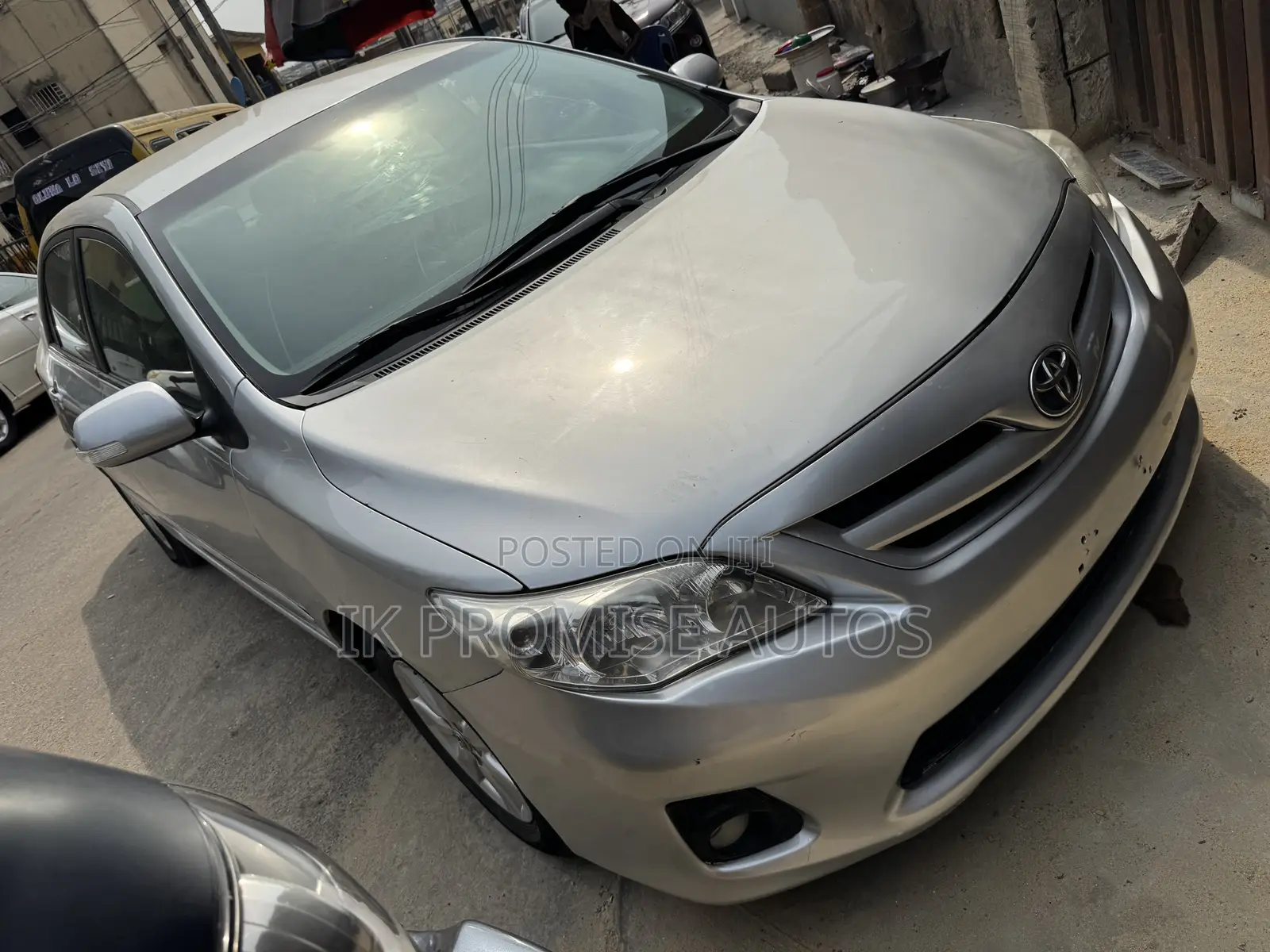 Toyota Corolla 2012 Silver