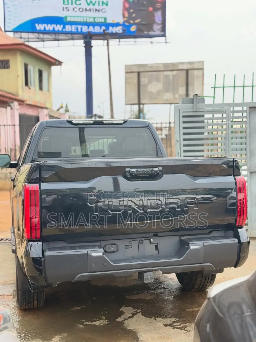 Toyota Tundra 2024 Black