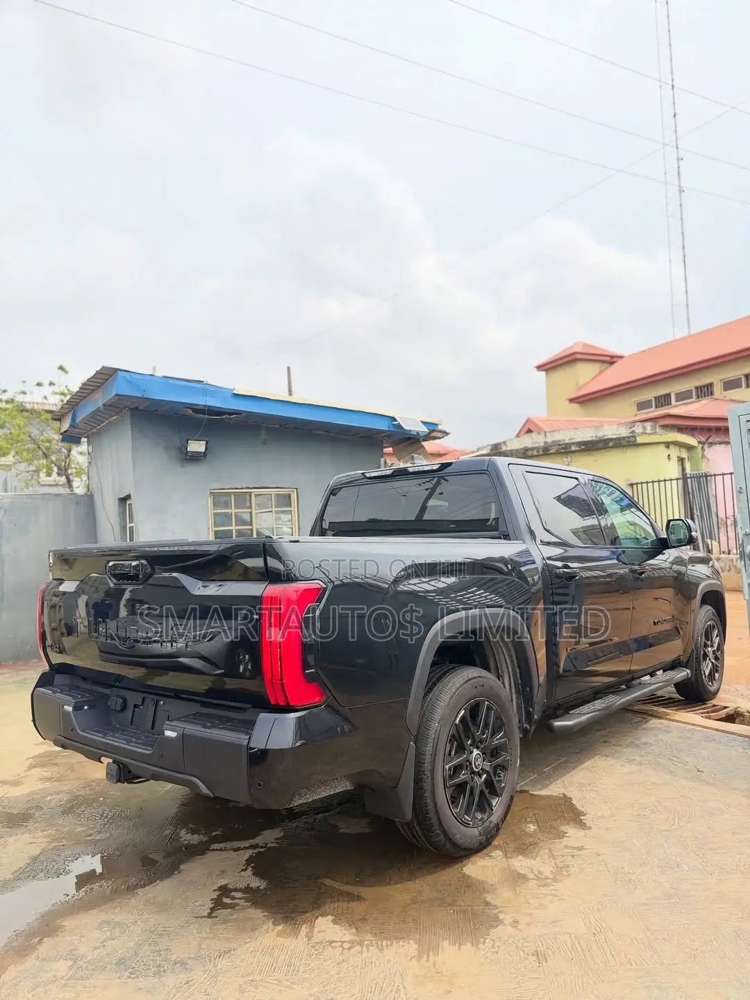 Toyota Tundra 2024 Black