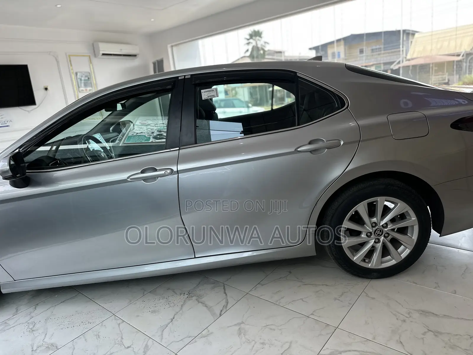 Toyota Camry LE 2022 Silver