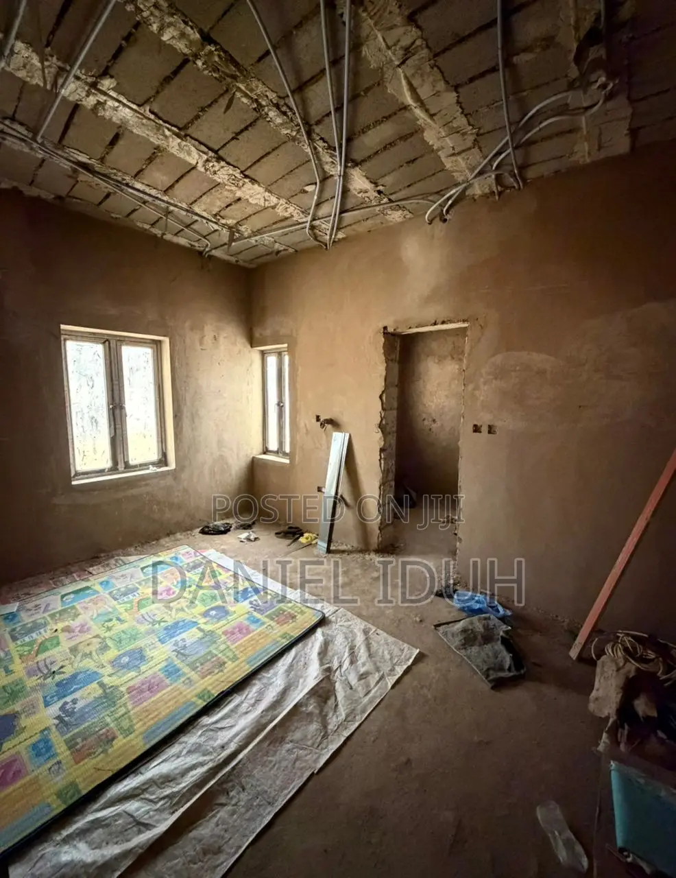 4bdrm Duplex in Kaura for sale