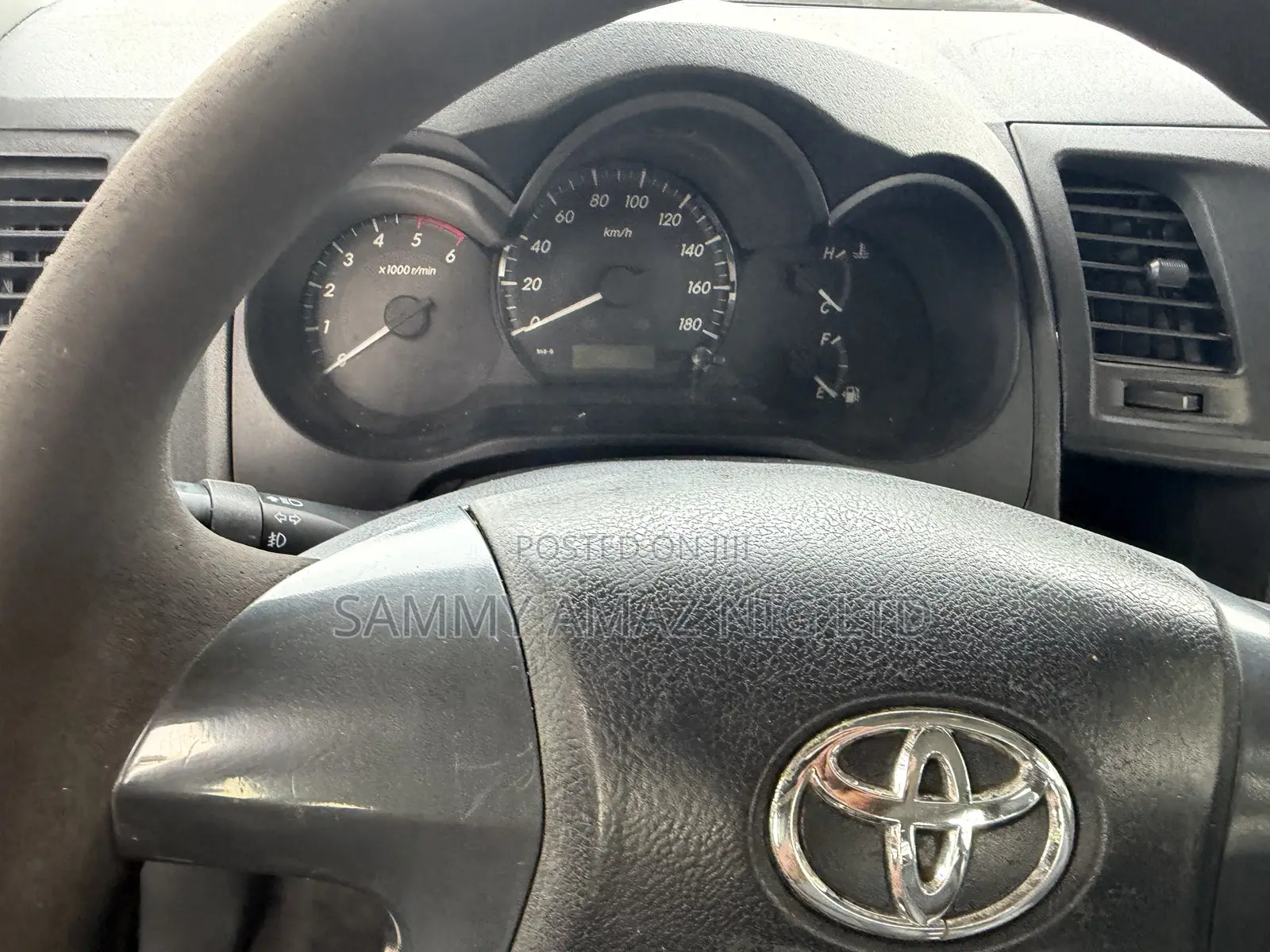 Toyota Hilux 2014 White