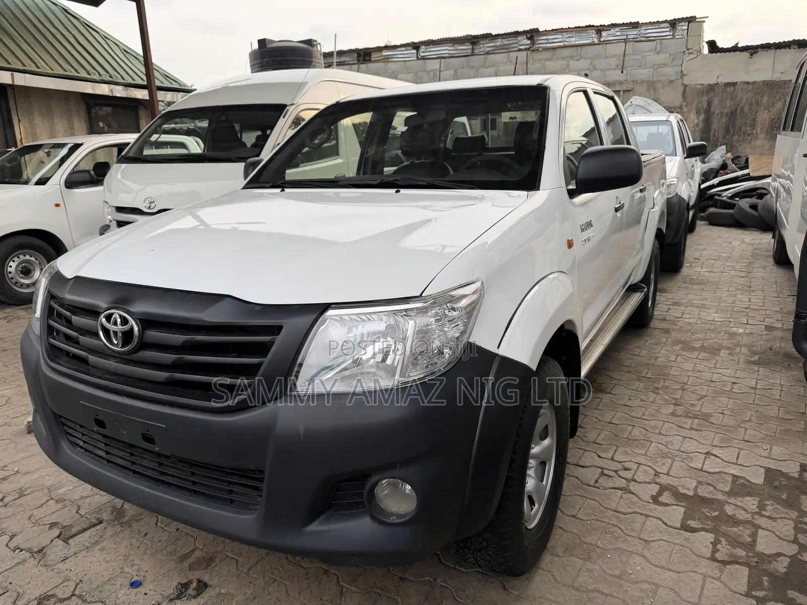 Toyota Hilux 2014 White