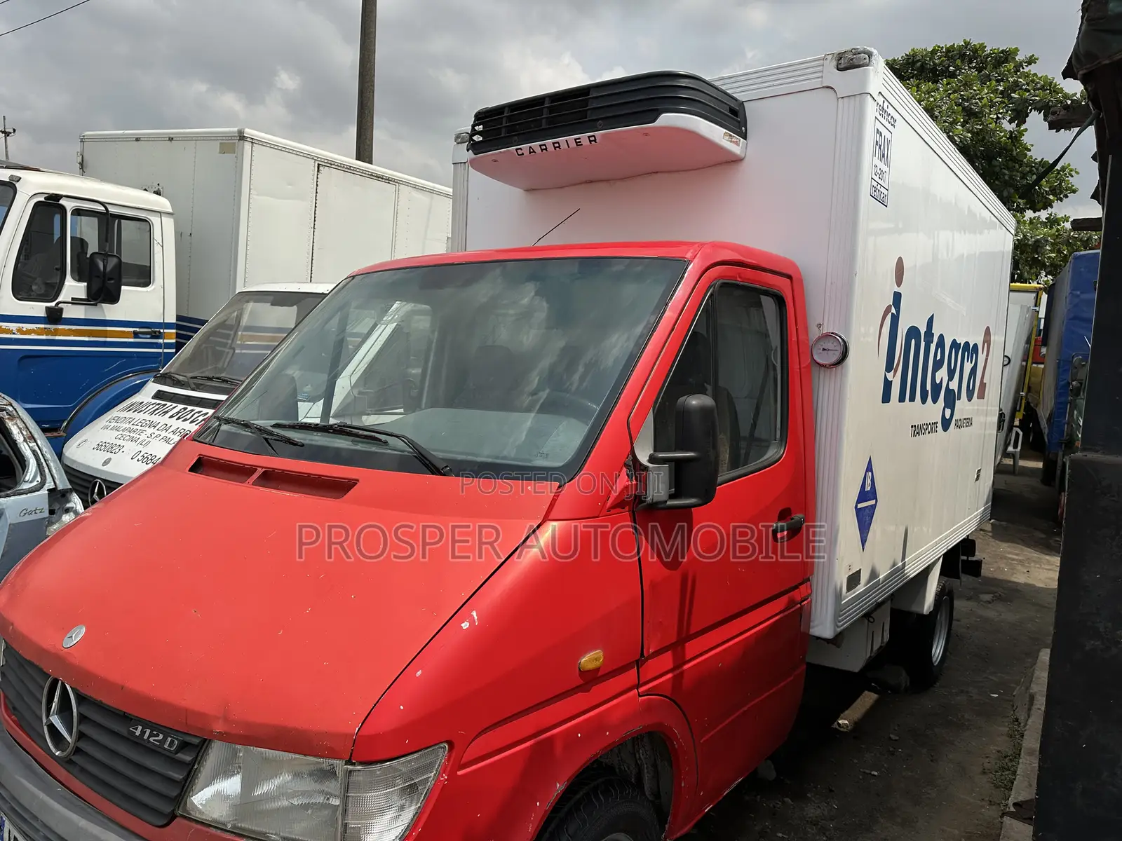 Mercedes Benz Cooling Van Six Tires