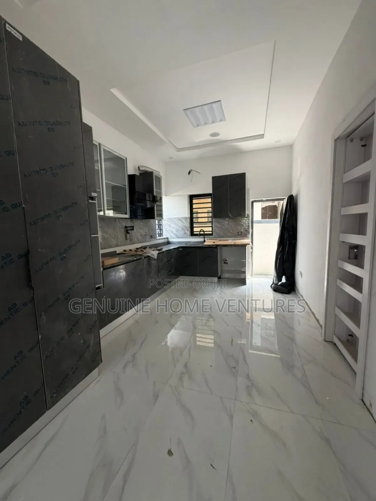 4bdrm Duplex in Chevron Lekki for sale