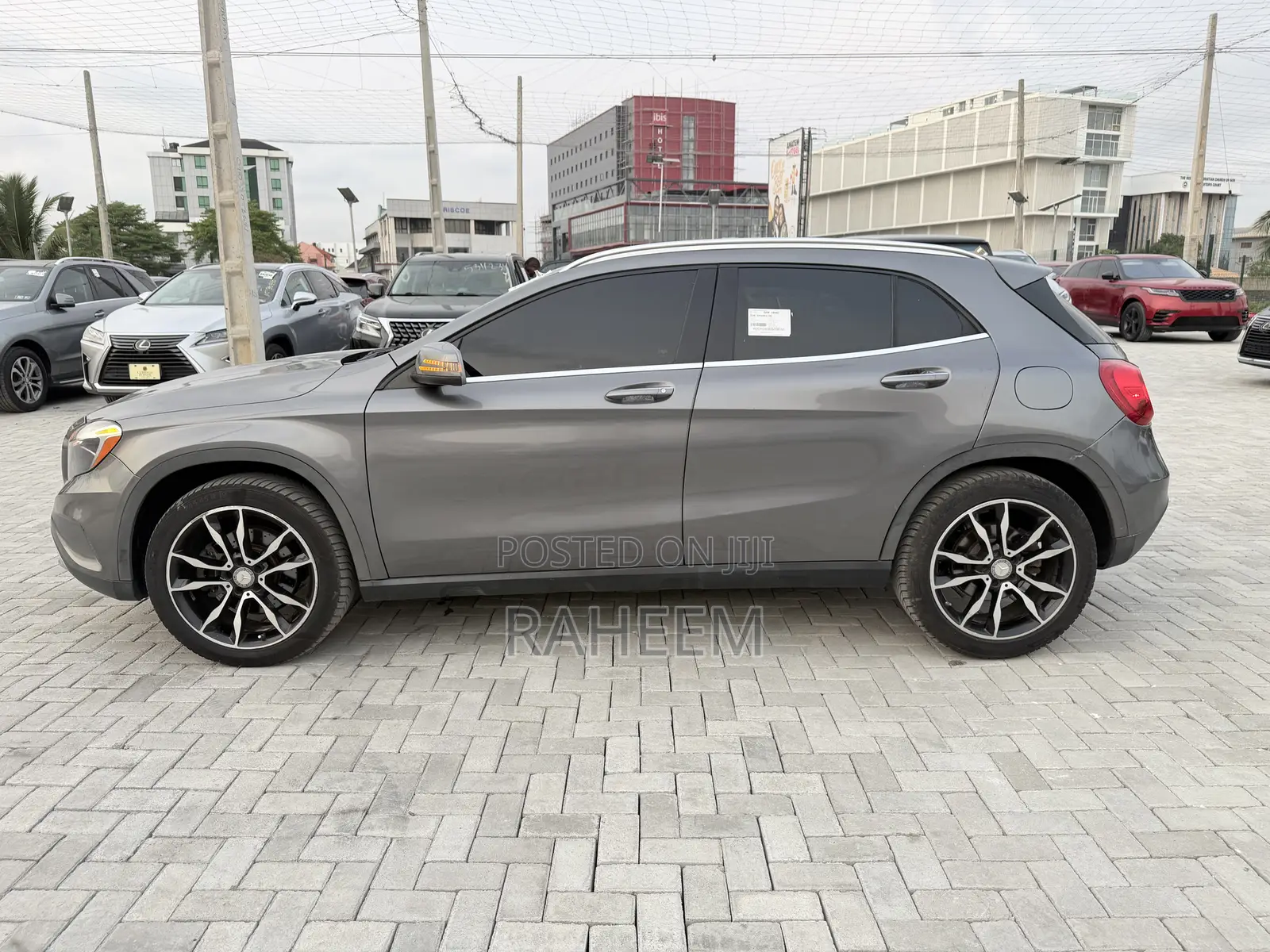Mercedes-Benz GLA 250 2016 Gray
