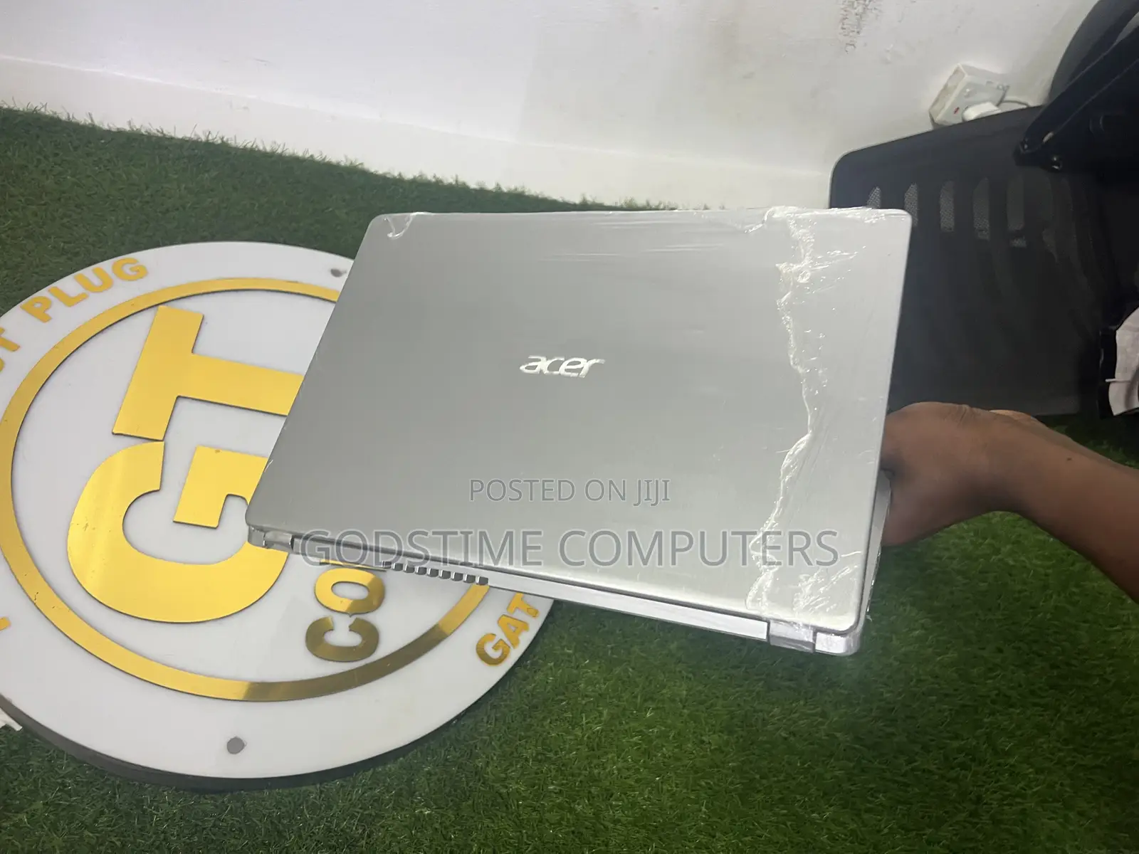Laptop Acer Aspire 5 8GB AMD Ryzen 3 HDD+SSD 700GB