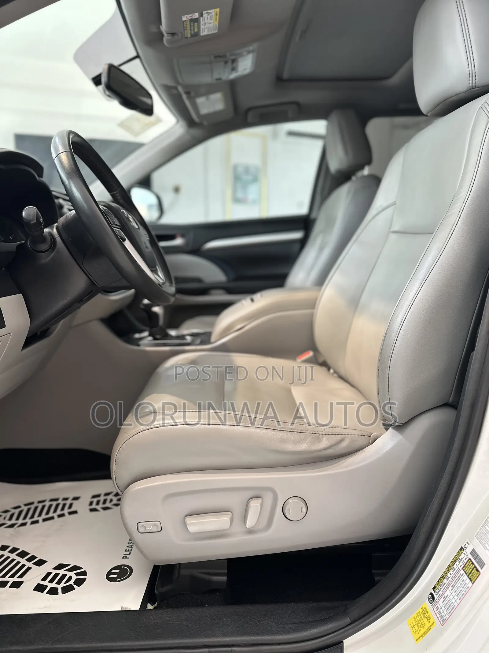 Toyota Highlander XLE V6 4x4 (3.5L 6cyl 6A) 2016 White