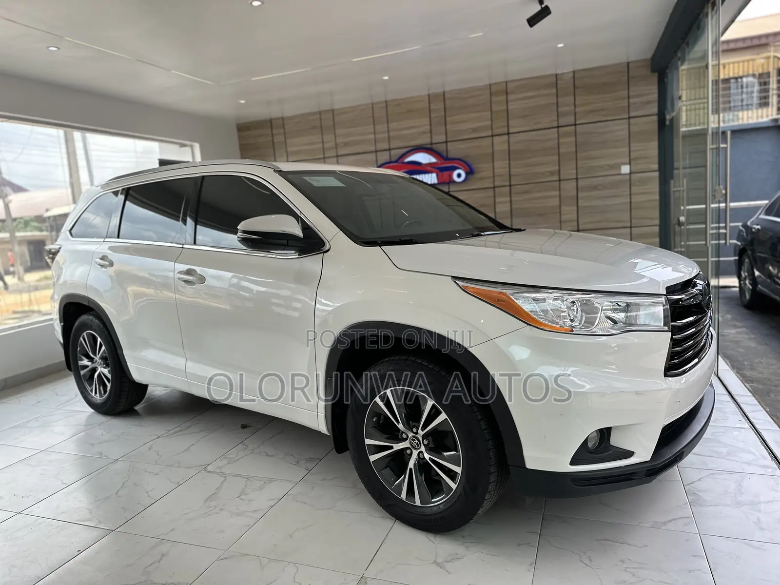 Toyota Highlander XLE V6 4x4 (3.5L 6cyl 6A) 2016 White