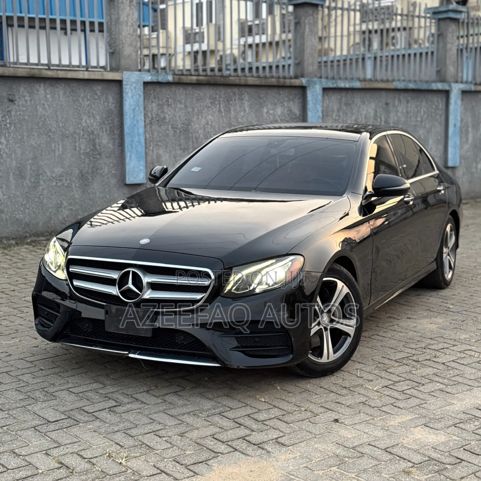 Mercedes-Benz E300 4Matic AWD Sedan (2.0L 4cyl 9A) 2017 Black