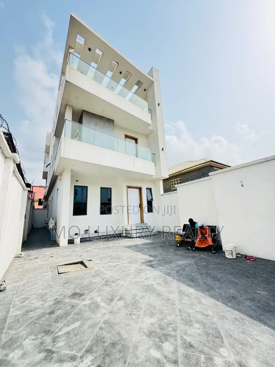 4bdrm Duplex in Lekki Phase 1 for rent
